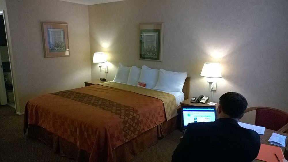 Econo Lodge Гилрой Экстерьер фото