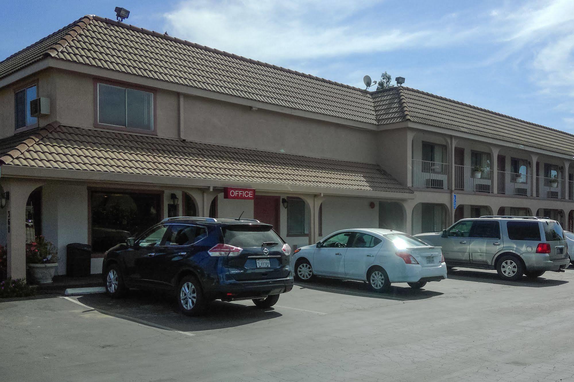 Econo Lodge Гилрой Экстерьер фото