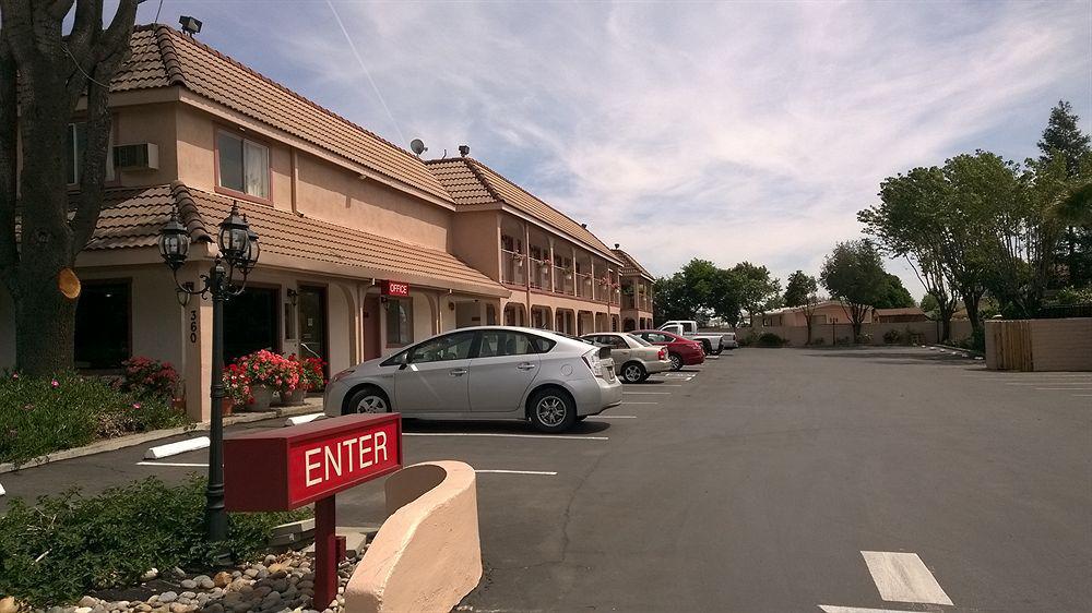 Econo Lodge Гилрой Экстерьер фото